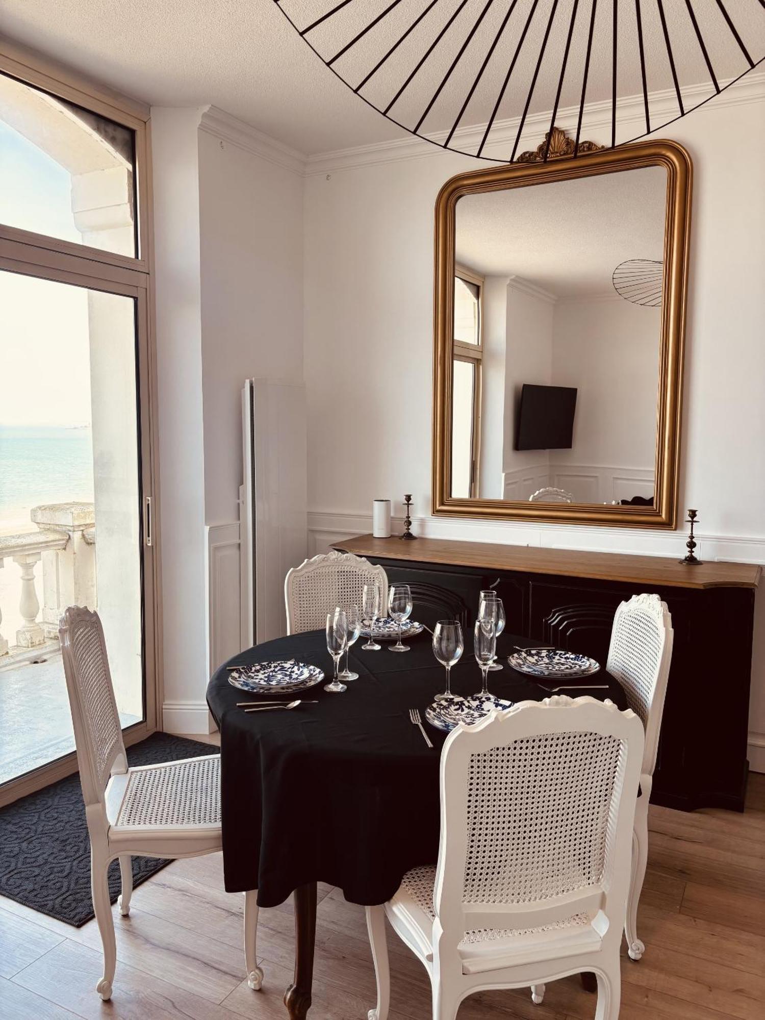 Villa Ker Eole Vue Mer ดีนาร์ ภายนอก รูปภาพ
